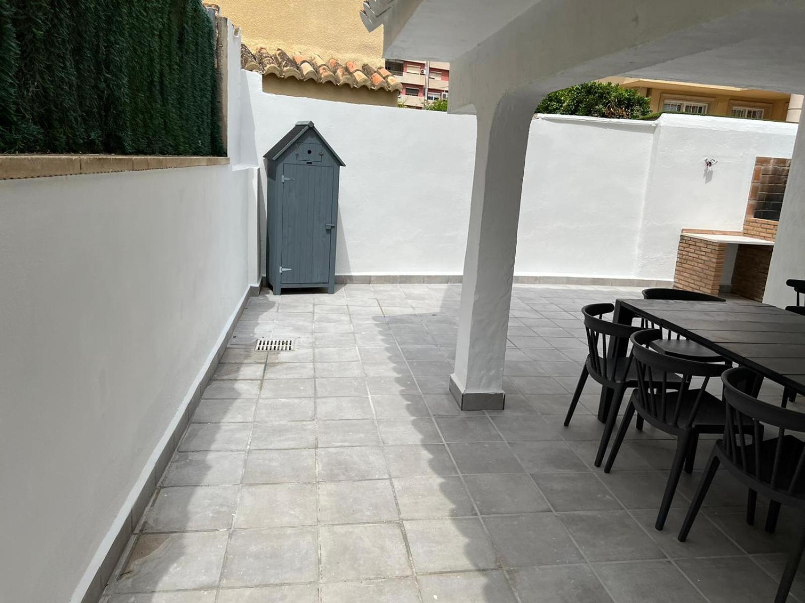 Beachfront Vila Valencia Exterior photo